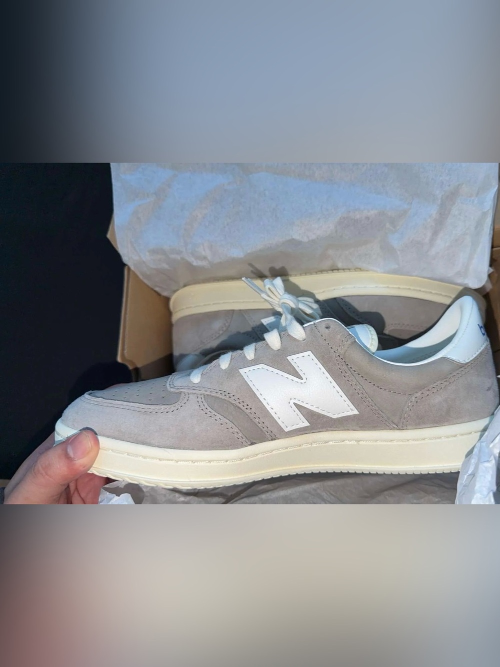 New Balance T500 Mens Beige and White Sneakers
